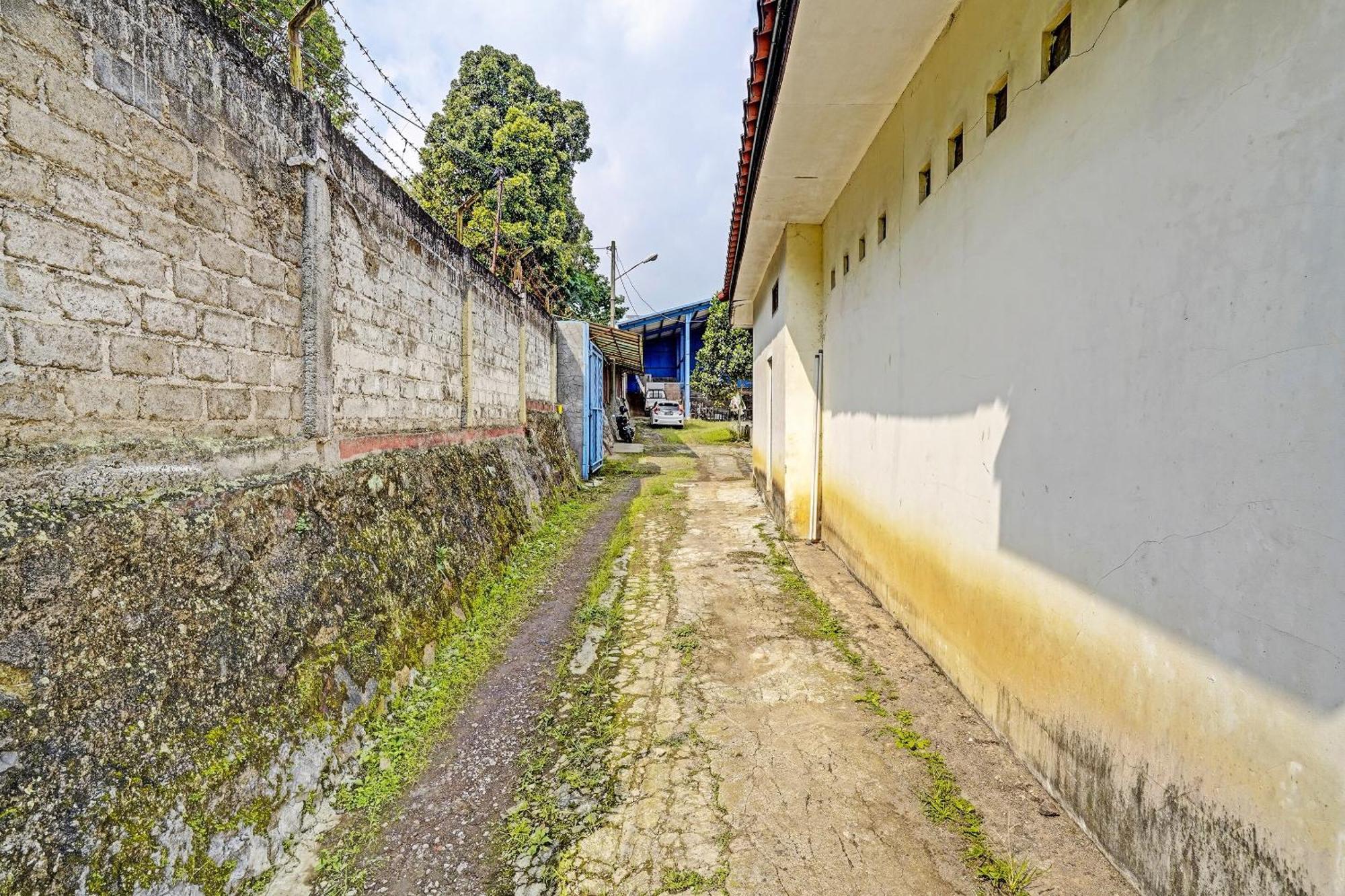 Oyo Life 91469 Pondok Pelita Lembang Buitenkant foto